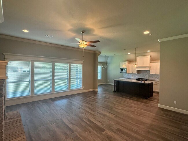 Foto del edificio - 18805 Trailview Way