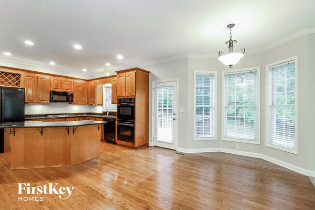 Building Photo - 3205 Quail Run Dr