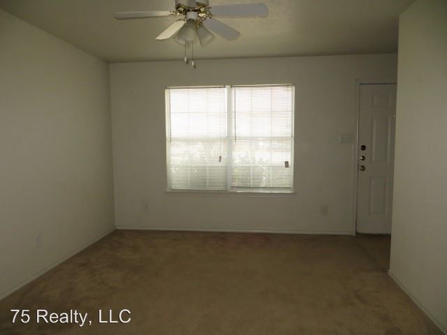 Foto del edificio - 2802 Kerrville Ct
