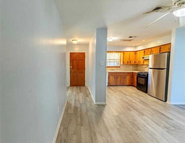 Building Photo - 6302 Park Ave