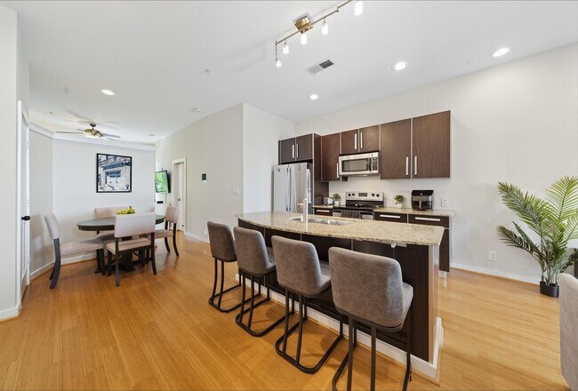 Foto del edificio - 806 Jackson Hill St