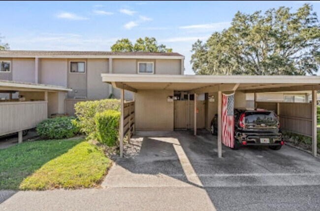 Foto del edificio - 8626 Cattail Dr