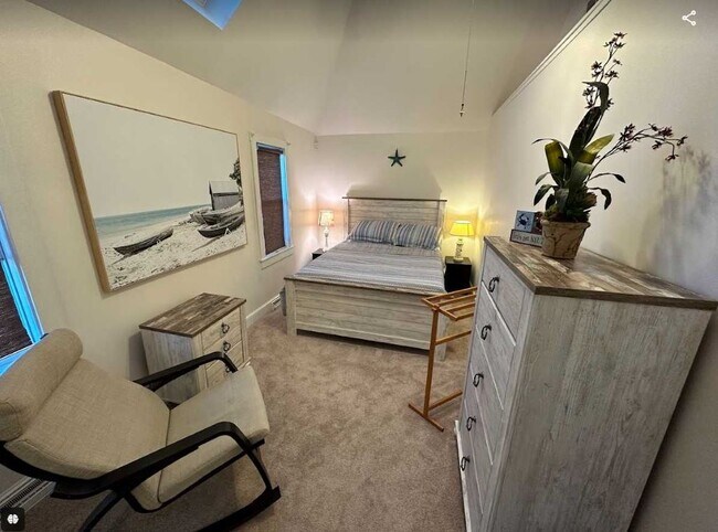 Foto del edificio - 341 Shawomet Ave