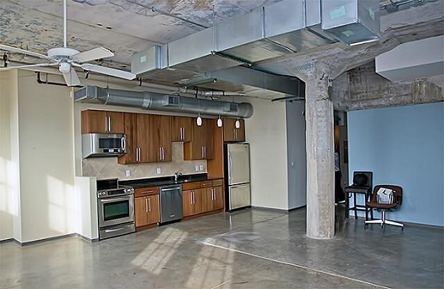 Building Photo - 1122 Jackson St
