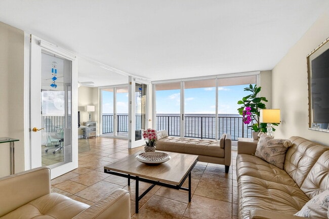 Foto del edificio - 3456 S Ocean Blvd
