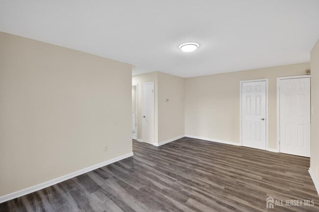 Building Photo - 111 Keystone Ct