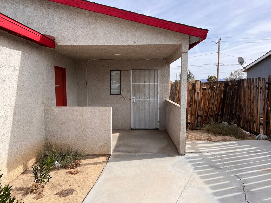 Foto principal - 6347 Linda Lee Dr