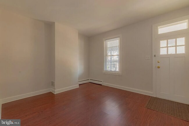 Foto del edificio - 6748 Marsden St