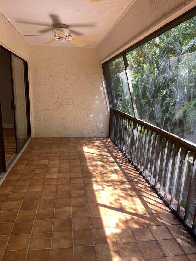 Foto del edificio - 4570 Ringwood Meadow