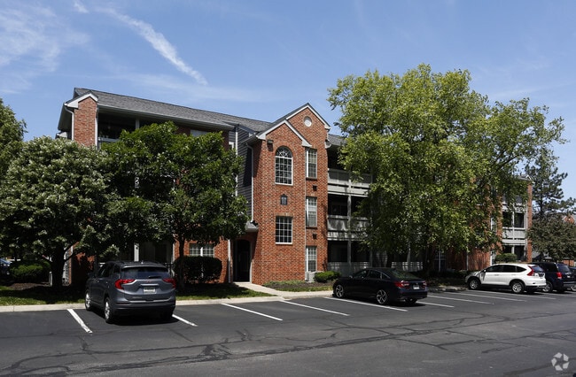 Building Photo - Lakeshore Apartments