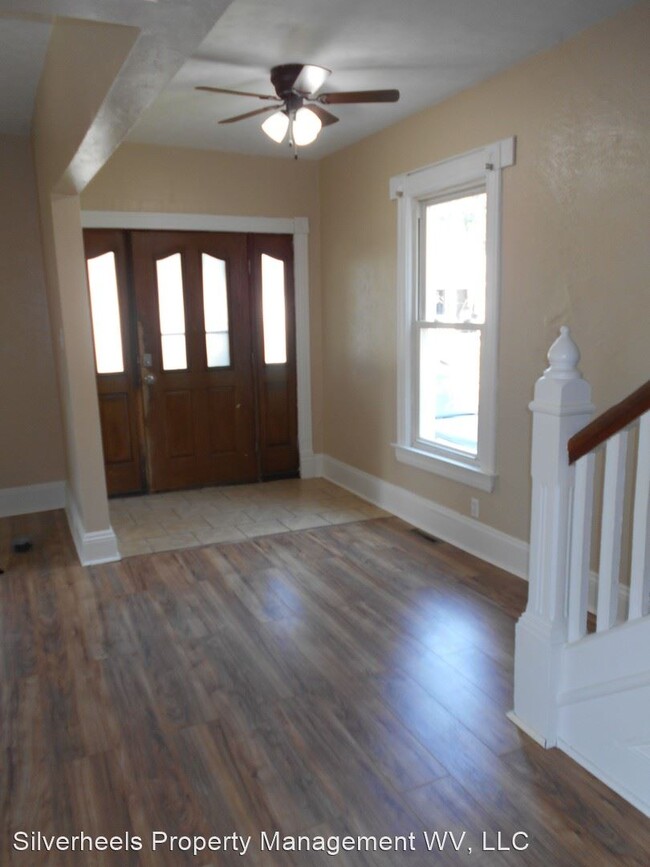 Building Photo - 3 br, 1.5 bath House - 1010 24th Street