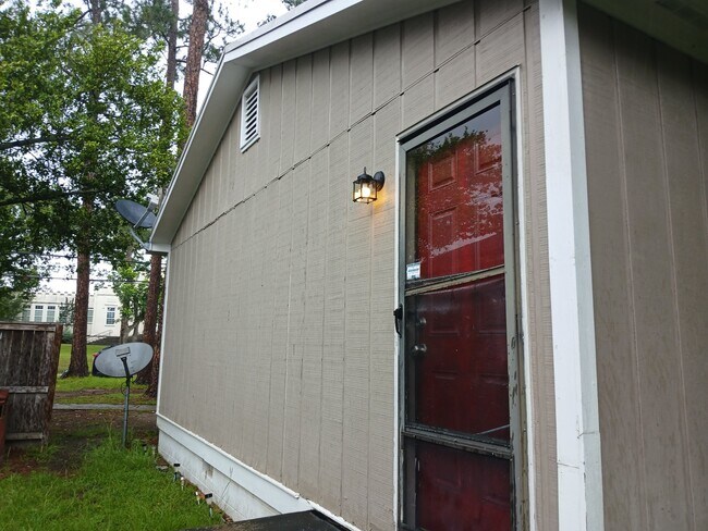 Building Photo - 3320 Napier Ave