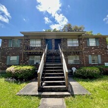 Building Photo - 2522 Semken Ave