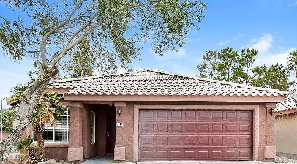 Beautiful Single Family Home - 7244 Grand Palace Ave