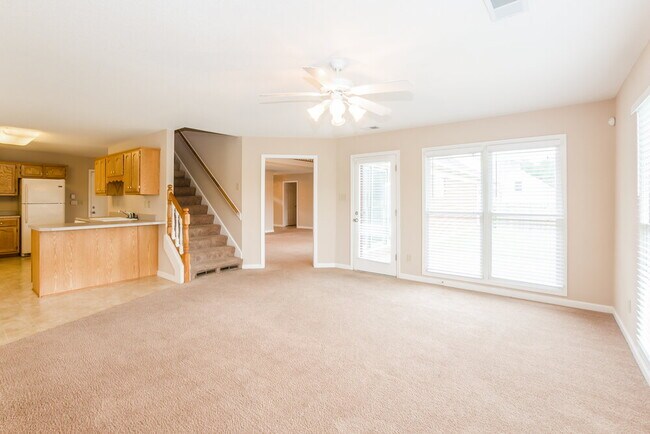Foto del edificio - 10198 Woodland Hills Dr