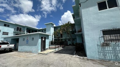 Building Photo - 380 E 35th St