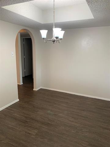 Foto del edificio - 4742 Cliffwood Dr