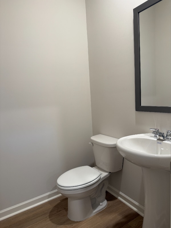 Foto del edificio - 65 Hughes Pl Dr