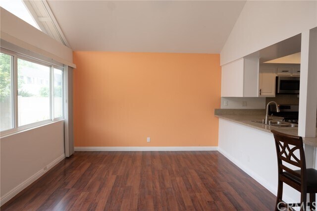 Building Photo - 4154 Via Verde