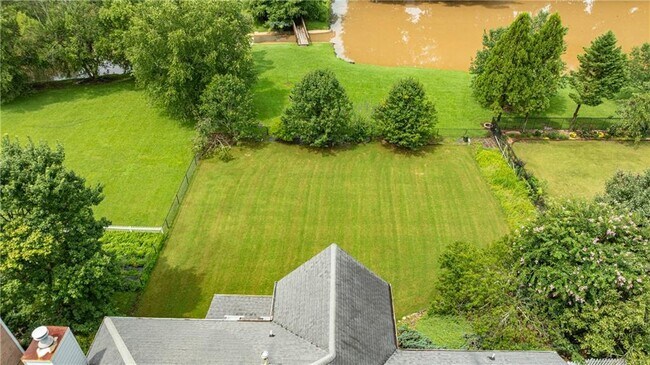 Foto del edificio - 5795 Dovnick Dr SW