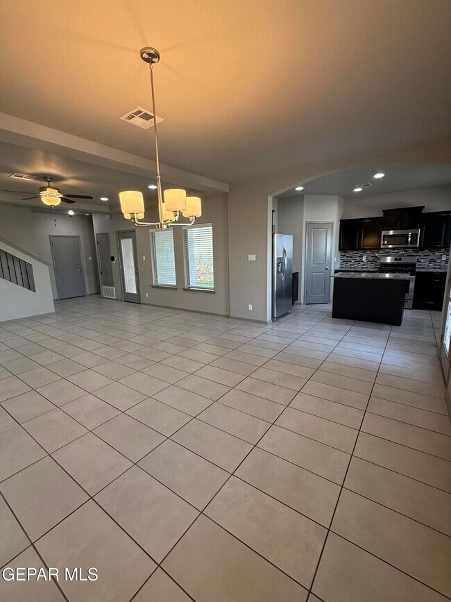 Foto del edificio - 14405 Eastbrook Dr