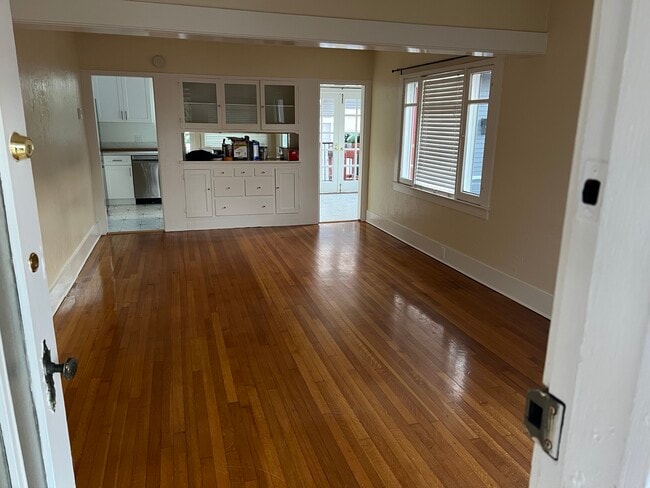 Foto del edificio - 1234 E Florida St