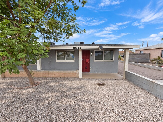 Building Photo - 10648 N 15th Ave