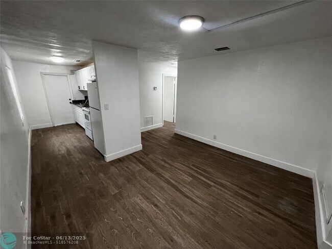 Foto del edificio - 101 NW 13th Ave