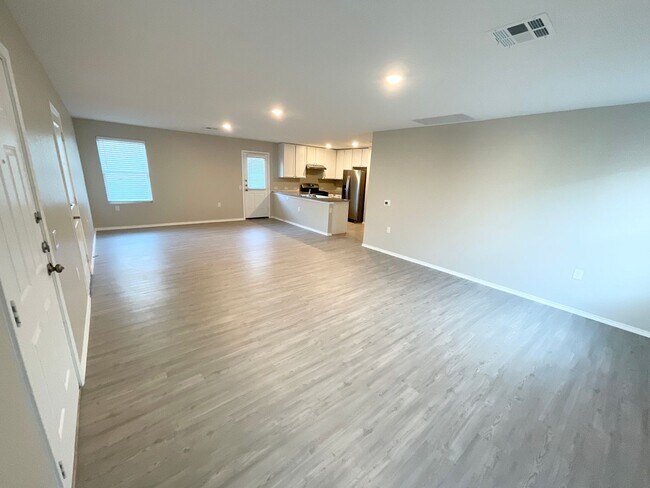 Foto del edificio - Awesome 1-story | 3-bedroom | 2-bath | Easy access to Brooks City Base & Ft Sam