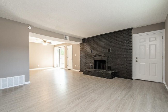 Foto del edificio - 510 E Green Meadows Rd