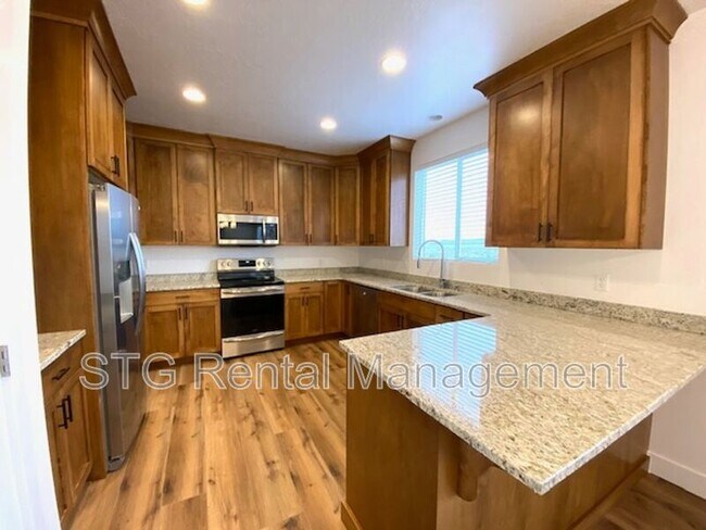Foto del edificio - 438 N Stone Mountain Dr