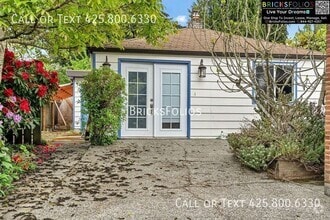 Building Photo - 11539 Corliss Ave N