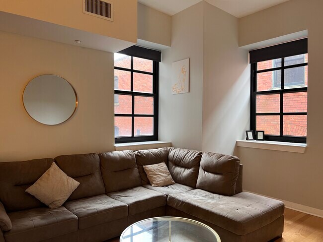 Foto del edificio - 237 Granby St