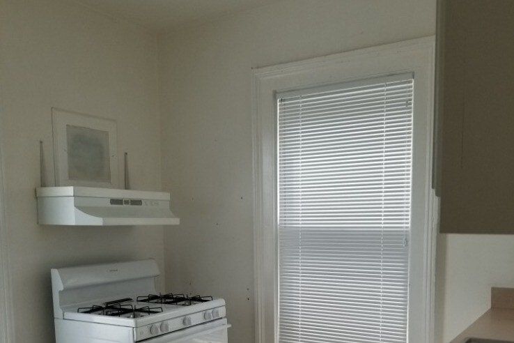 Kitchen - 229 W Main St