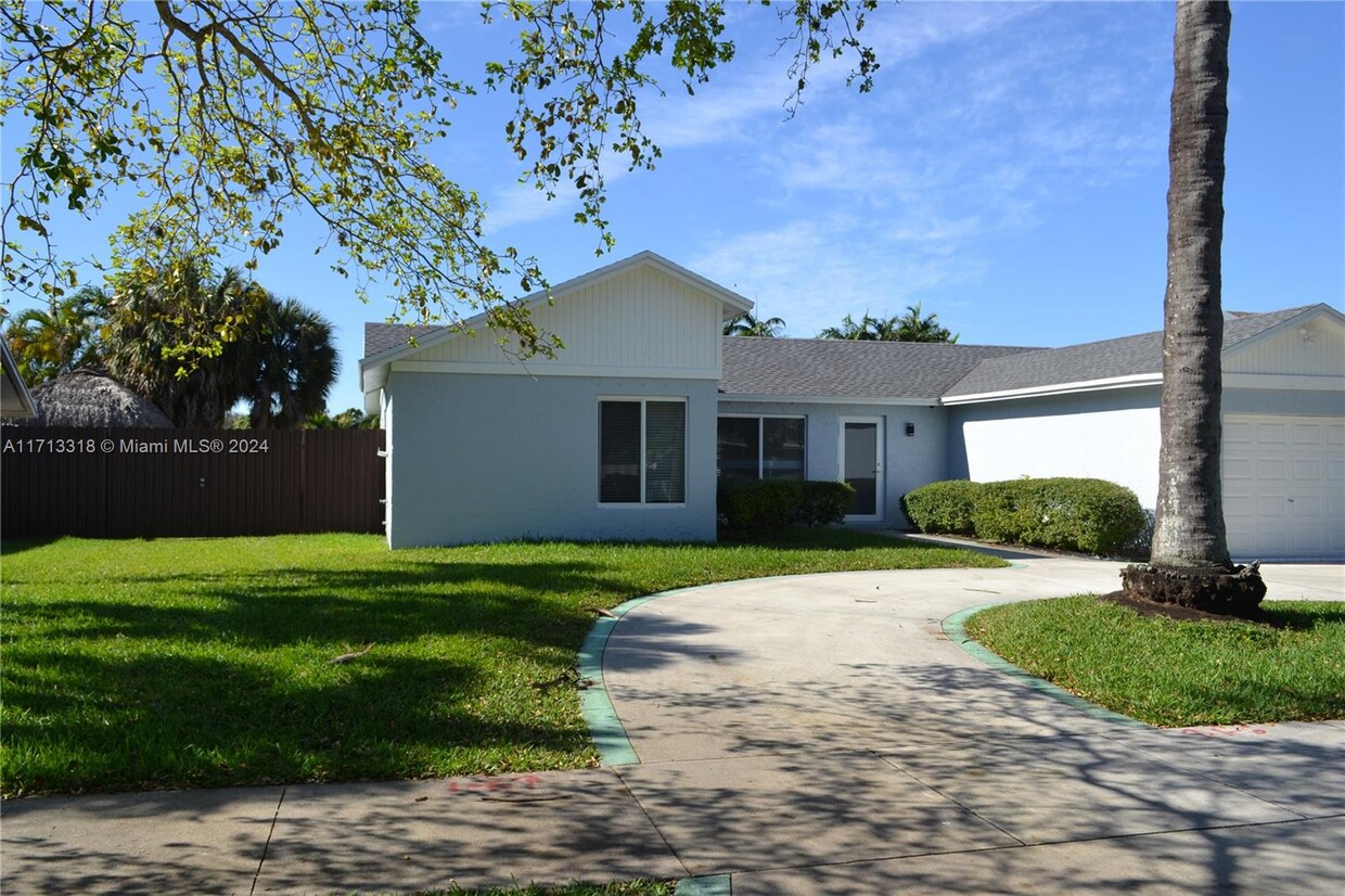 Foto principal - 15332 SW 142nd Ct