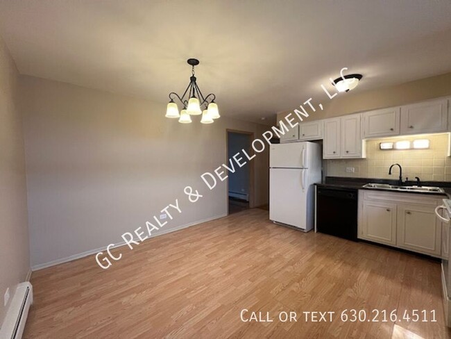 Foto del edificio - *** 3 BDRM - 1.5 BTH / KITCHEN APPL INC / ...