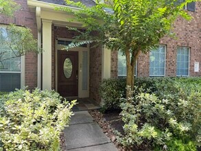 Building Photo - 38 Aria Ln