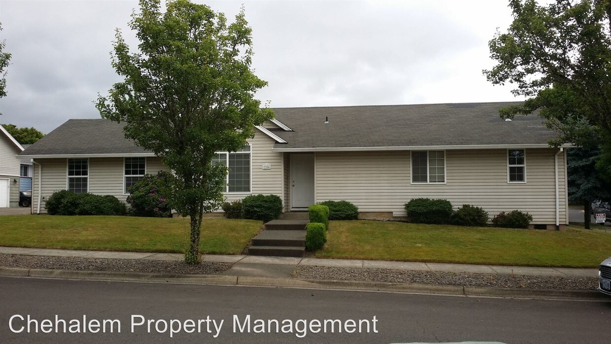 Primary Photo - 3 br, 2 bath House - 3306 N. Center St.