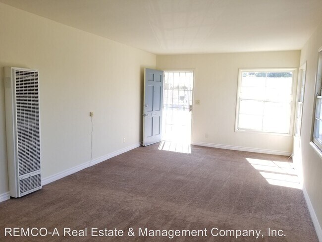 Foto del edificio - 802 Raymond Ave