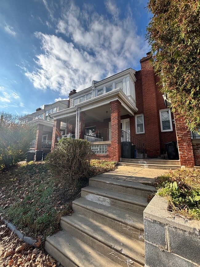 Foto del edificio - VanKirk Street & Rising Sun Avenue