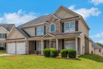 Building Photo - 50 Trinity Ln