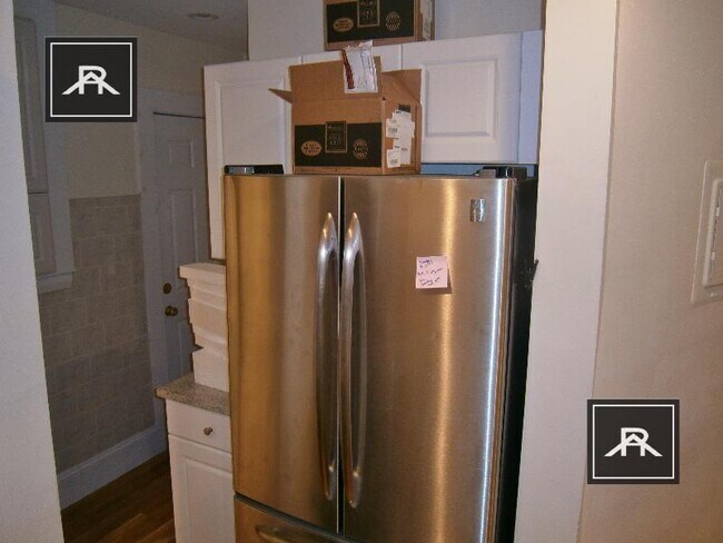 Building Photo - 4 bedroom in Brookline MA 02446
