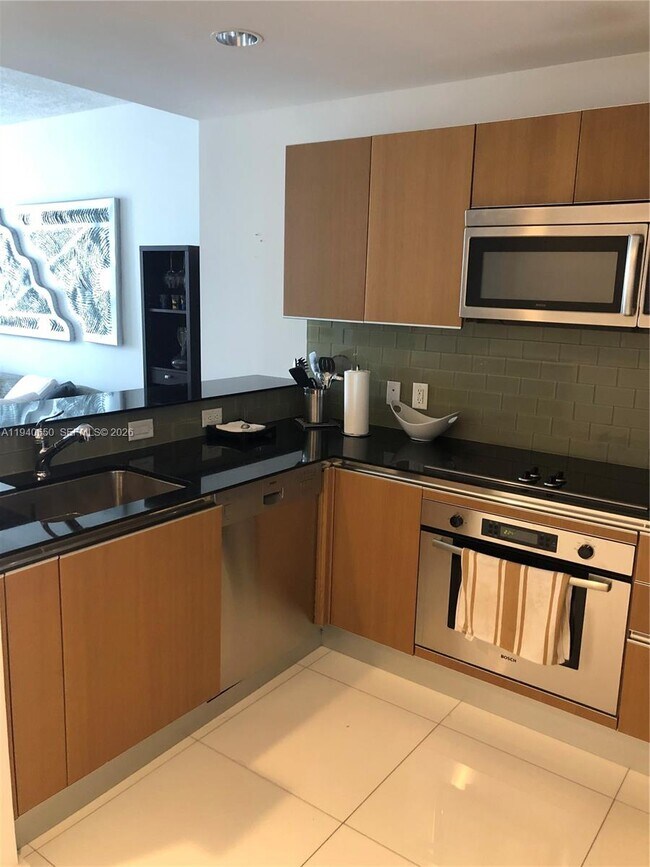 Foto del edificio - 1060 Brickell Ave