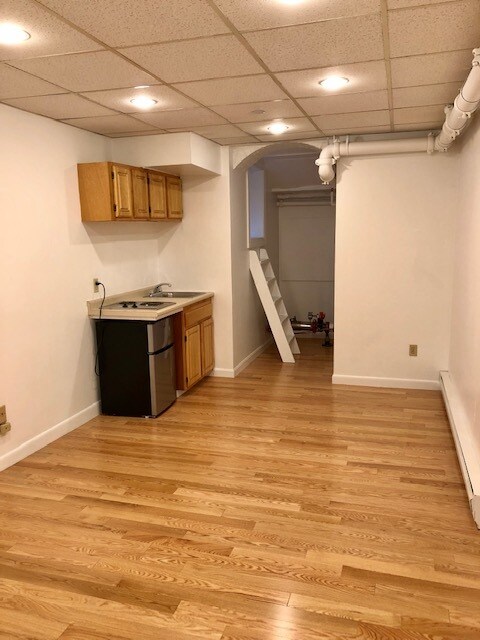 Building Photo - 408 Beacon St