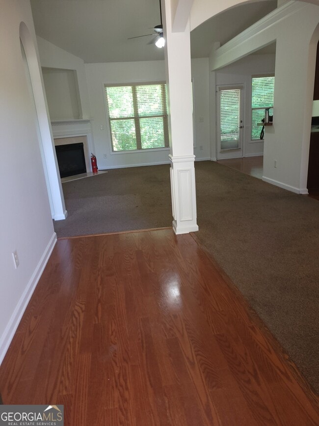 Building Photo - 175 Spinner Dr