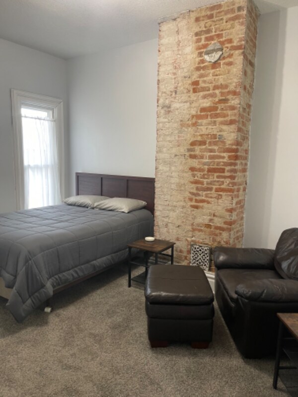 Foto del edificio - 768 Carroll Ave