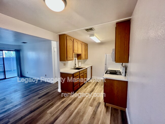 Foto del edificio - 1801 Marshall Rd