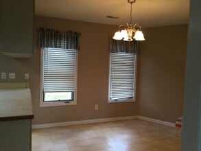 Building Photo - 105 Norman Ct