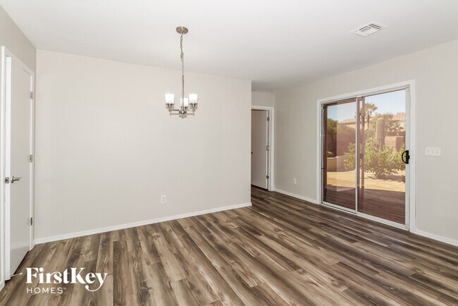 Foto del edificio - 3239 N Rambling Creek Pl