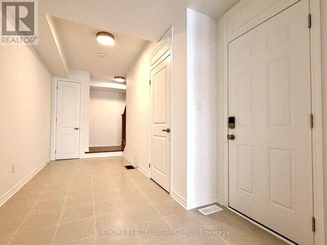 Building Photo - 75 Avani Ave